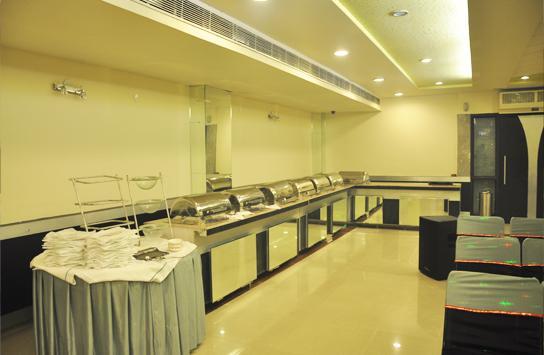 Hotel Silver Stone Ludhiana Bagian luar foto